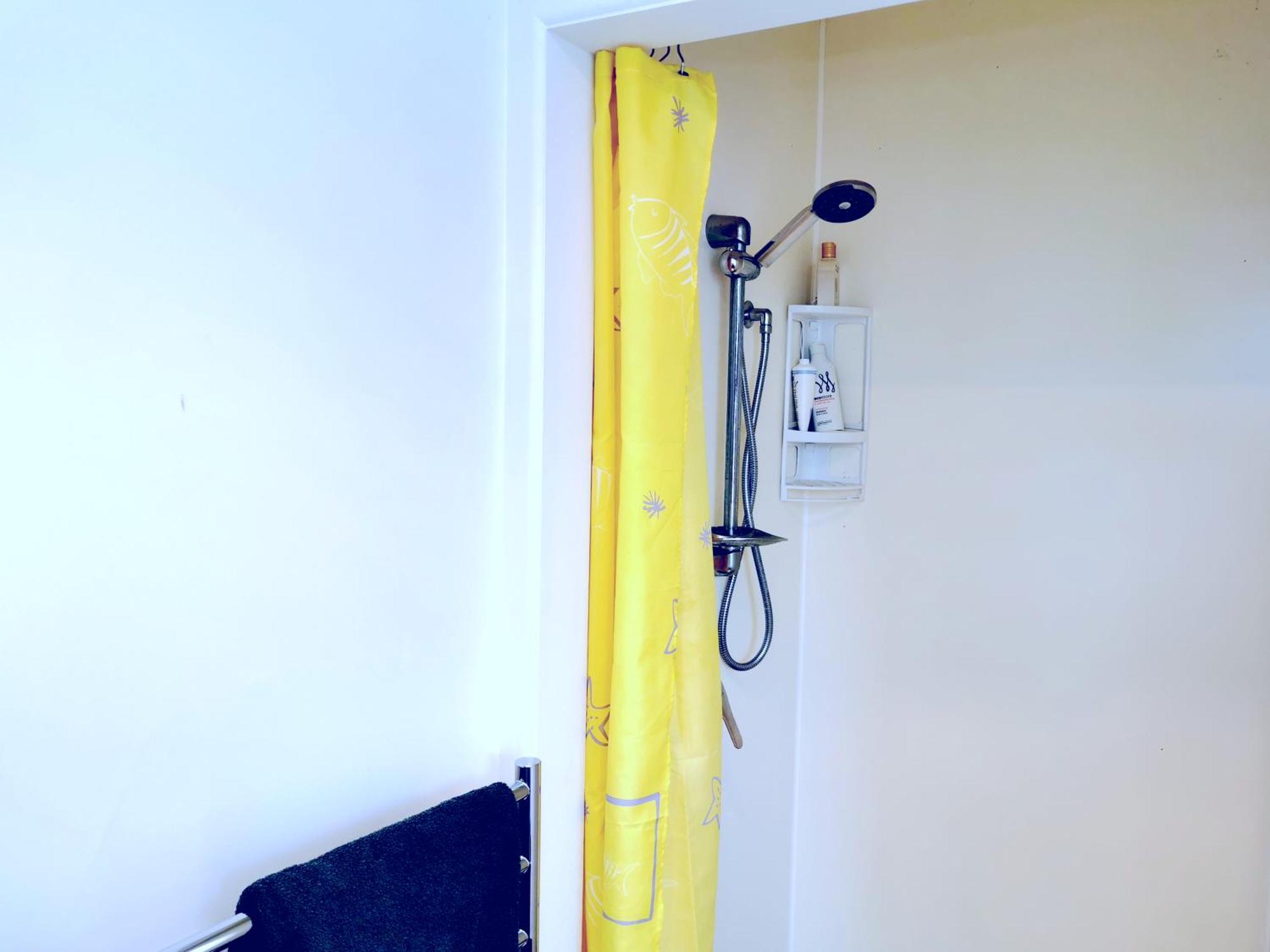 Separate Entry Guest Room With Private Bathroom In Forrest Hill Auckland Exteriör bild